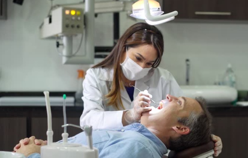 4 Ways A Family Dentist Simplifies Treatment Planning For Busy Homes
